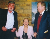 S manželi Havlovými měl Tomáš Mikeska dobré vztahy i po jejich svatbě 