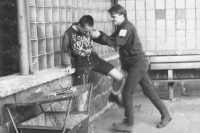 Pamětník s kamarádem Leonem Khailem, 1986/1987