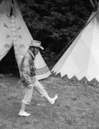 Jaroslav Obročník na indiánském táboře v roce 1987