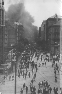 Pohled z kanceláře Jindřišky Pejcharové 21. srpna 1968. Foto: František Nosek