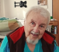  Václav Lukášek při natáčení pro Paměť národa, Domov pro seniory Na Valech, Šternberk, 2025