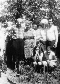 Rodinné foto, sestra matky, babička, nedatováno