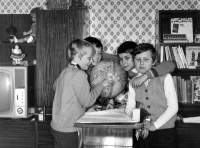 Petr Strnadel, polovina 70. let