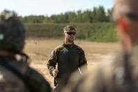 Z mise v Afghánistánu, pamětník uprostřed, 2018