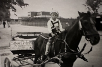 Jiří Loskot, cca 1935