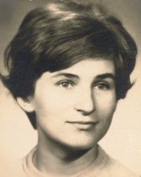 Helena Kanyar Becker, 1968