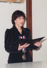 Jana Pekárková na modřanské radnici, 1998