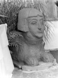 Fotografie z výstavy Renaty Bretové a happeningu v Malechově, 20. srpna 1983