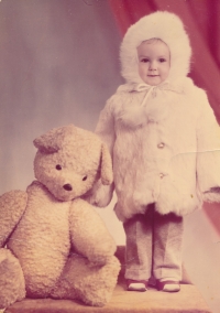Ve fotoateliéru, Kyjev, 1974