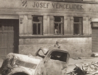 Dolní ulice ve Žďáře nad Sázavou po závěrečných bojích