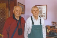 Pobyt v Trhových Svinech, návštěva akademického sochaře Miroslava Rabocha (vpravo), rok 2015