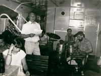 Václav Vaculík na akci Společnosti přátel USA k výročí Dne nezávislosti 4. července 1988 na lodi Napajedla 