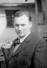 Otec František Drbohlav 1945