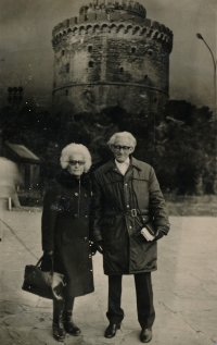 Marika a Savvas Almetidu v Soluni (r. 1976)