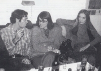 Setkání názorového okruhu Auroboros, František "Fanek" Vodák, Alena Vodáková, Marta Gotthard Zelinková - později Chadimová