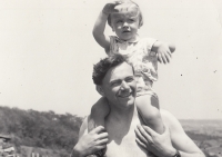 Josef Straka s dcerou