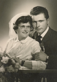 Marie Vlčková, svatební fotografie, 7. května 1961