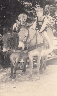 S bratrem Jaroslavem