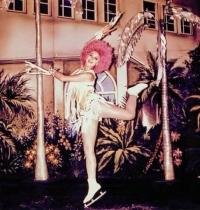 Kateřina Deetlefsová jako krasobruslařka lední revue, 70. léta 20. stol.