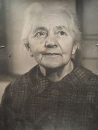 Matka Cecilie Kuklová (1905–1986)
