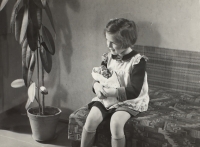 Ivanka Fišerová, 1953 (fotil otec)