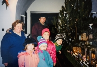 Oldřiška Šťávová s vnoučaty