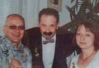 Pamětník vlevo s přítelkyní Katkou, 2001