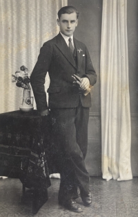 Otec Jindřich Soukup, 1942