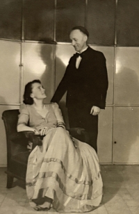 Rodiče Jiřího Štelovského, Jiří Štelovský a Jarmila Tvarůžková, 1935
