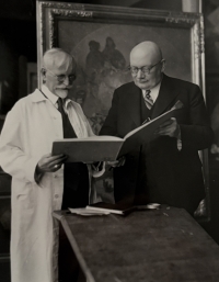 Ladislav Tvarůžek s Alfonsem Muchou, 1936