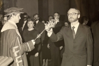 Promoce, získání titulu JUDr., 1981