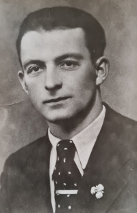 První manžel František Daňhel (v květnu 1945 zastřelený v Třešti)