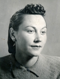 Matka Vladimíra Železného Alexandra Astrjabova, 50. léta