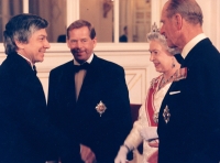 S britským královským párem, 1996