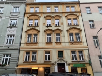 Činžovní dům v Praze 8 v ulici Heydukova 11. Dům, v němž žil za heydrichiády popravený strýc Ing. Josef Bárta
