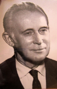 Manžel Eduard Jelínek.