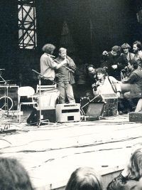 Veřejné vystoupení disidenta Václava Havla na Folkové Lipnici, září 1988. Zdroj: archiv Jarmily Polákové
