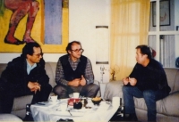 S novinářem Jacquesem Pilletem (vlevo) a Václavem Havlem, 1988