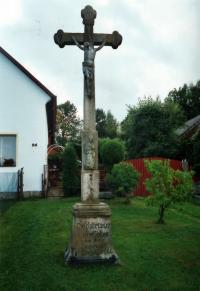Kříž v Hradišti naproti Hauserovým