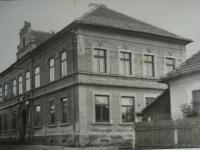 Škola (zřejmě v Sedlci)