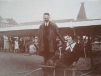 Otec Jaroslav Maňák