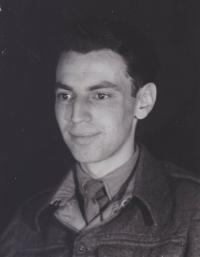 Leo Kohn v roce 1945