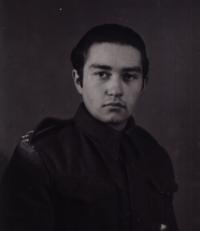 Karel Veselý v roce 1943