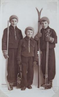 Bratři Jaromír, Miroslav a Theodor Kubíkovi