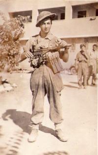 V izraelské armádě, 1948
