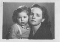 Jedna ze sester Löblových - přežila Terezín díky pomoci Košvancových