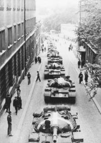 Sovětské takny v ulicích Liberce - srpen 1968