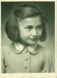 Rita Fantlová, Dagmařina sestra, narozena 14.3.1932 v Kutné Hoře, zemřela v červenci 1944 v Birkenau