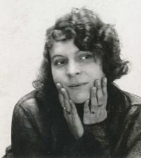 Maminka Miloně Kučery, Růžena, asi 1930