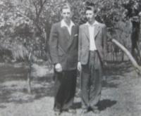 Vpravo Mstislav Pospíšil ze svým bratrem Josefem